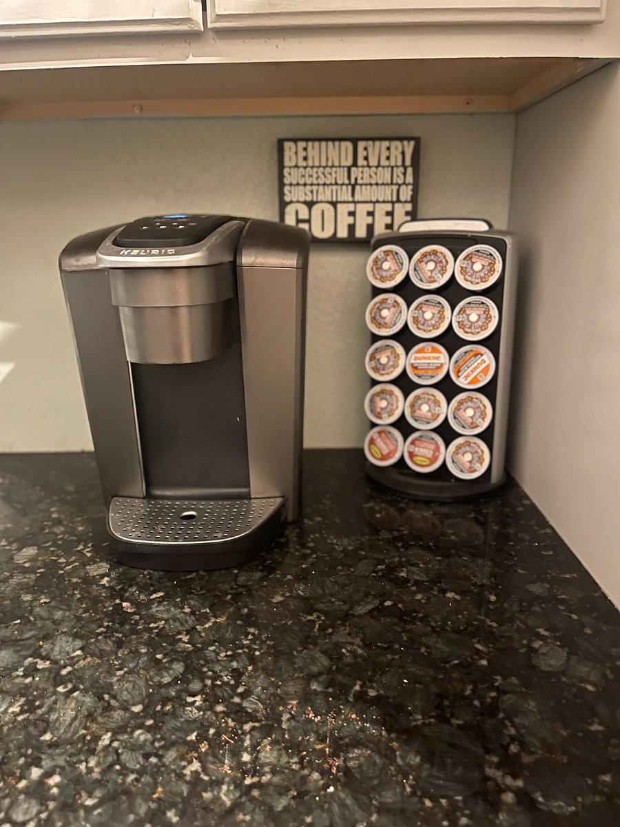 Kitchen: Enjoy the complimentary Keurig Coffee Machine and an assortment of K-Cups