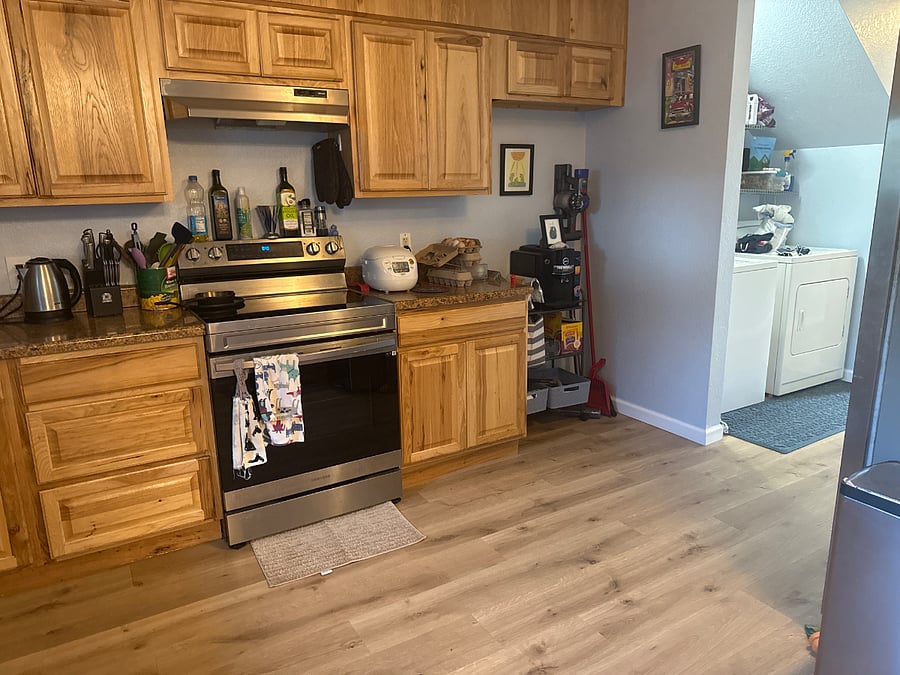 Shared kitchen, well stocked