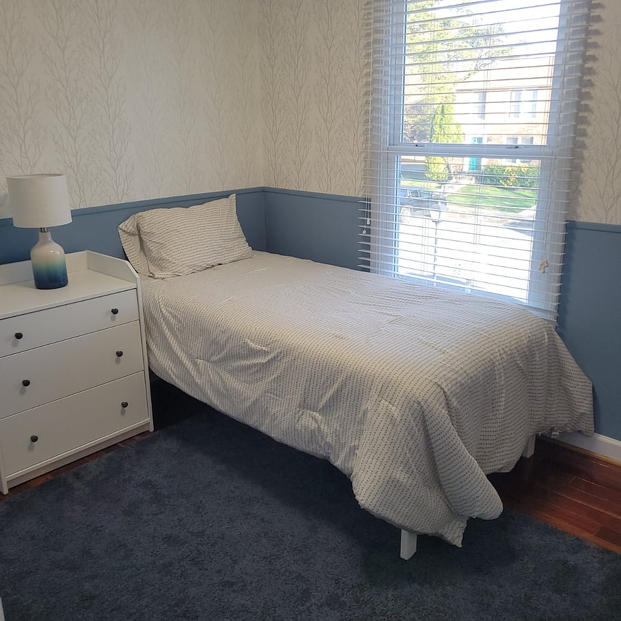 Nice third bedroom w/ closet.