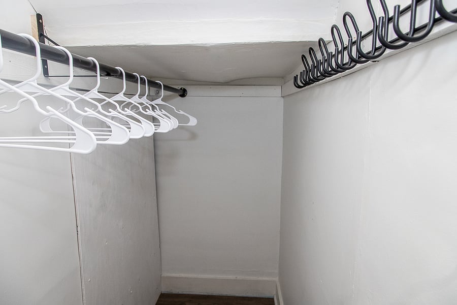 Twin Bedroom Closet