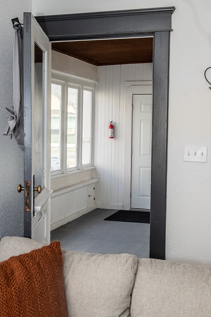 Entry Way to Font Sunroom