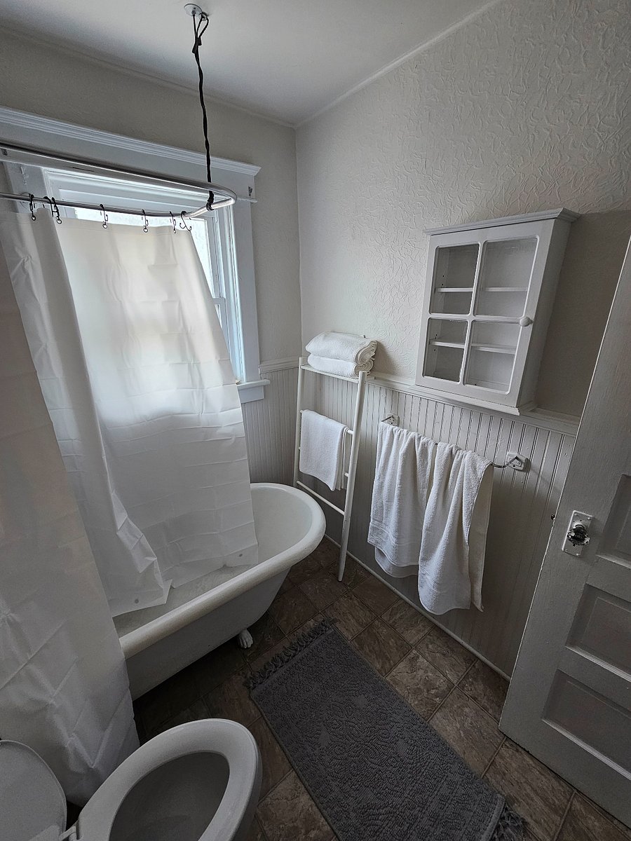 Furnished Finder property 658427_2 photo 35
