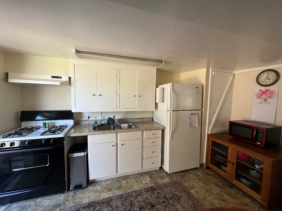 Full Kitchen