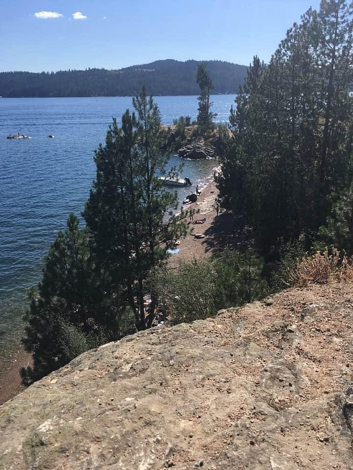 Hiking 6 blocks from house Tubbs hill