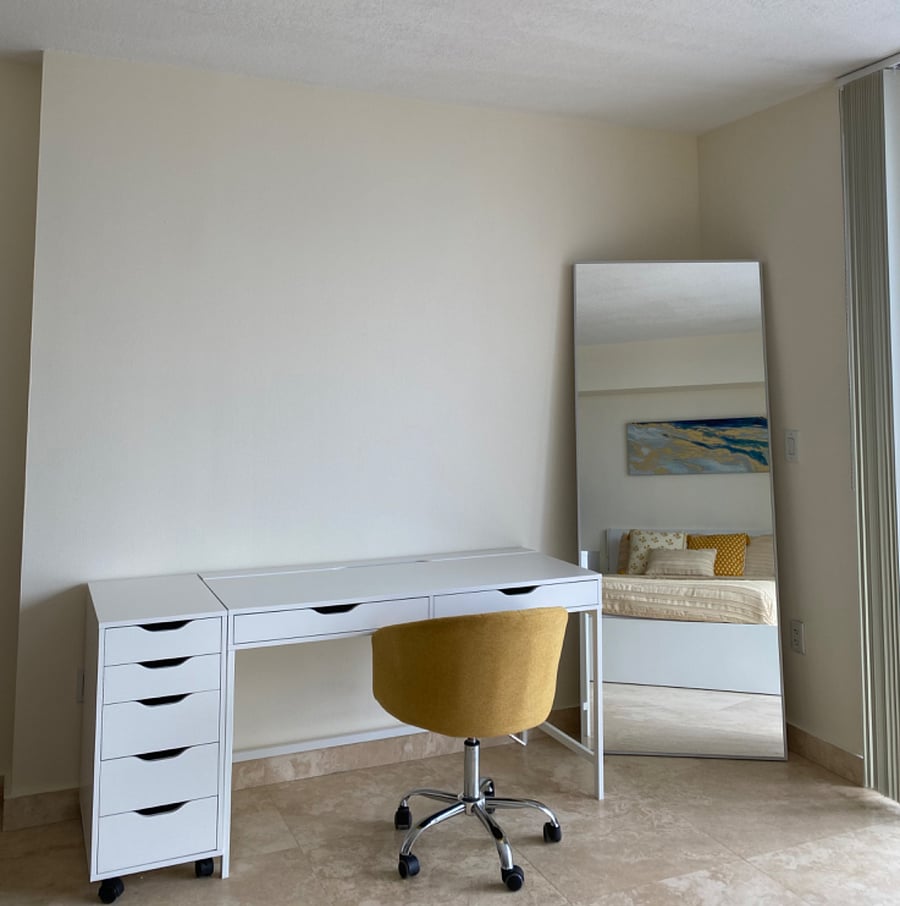 Large workspace area 