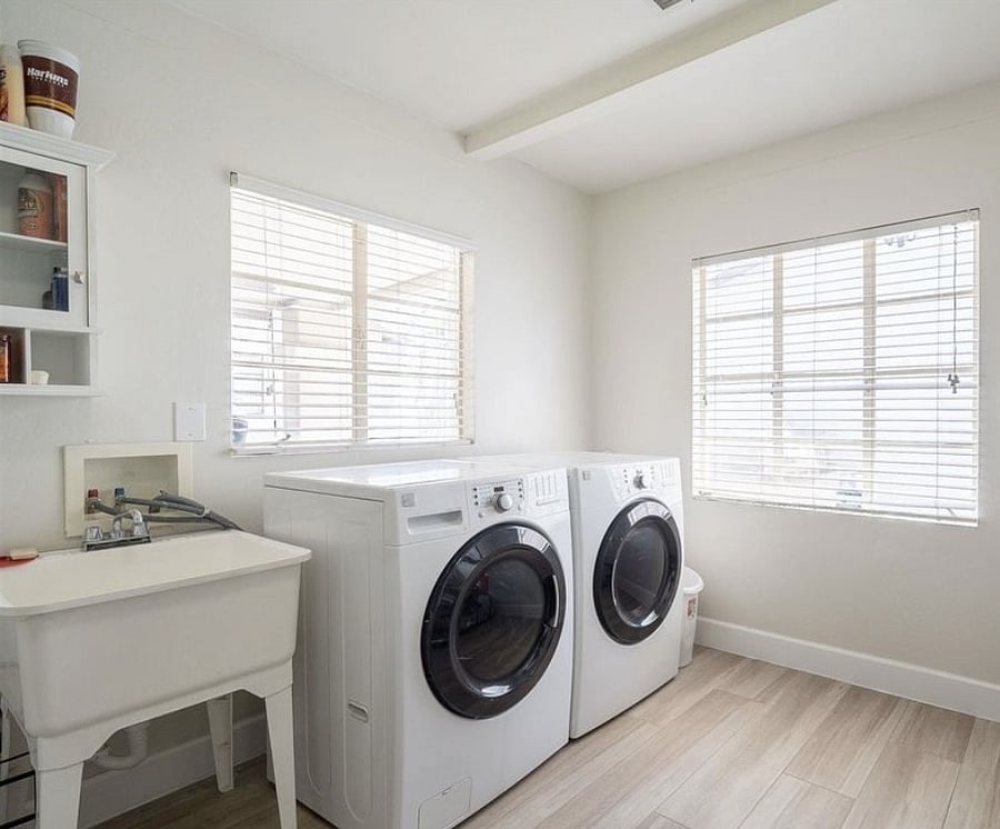 Large laundry room 