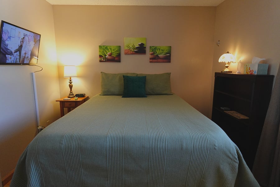 Bedroom with queen luxury memory foam bed