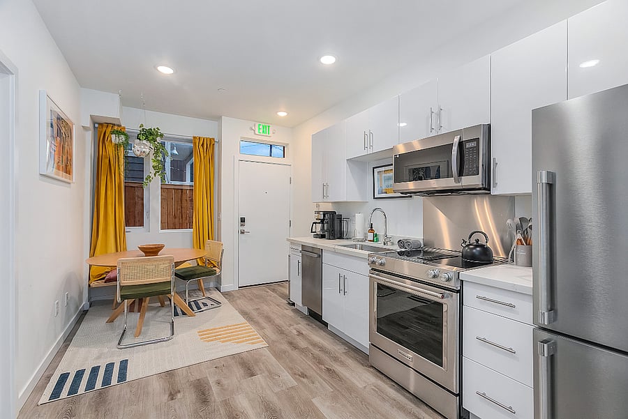 Furnished Finder property 659073_1 photo 9