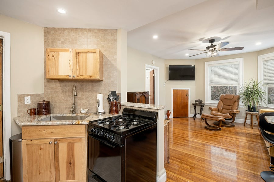Furnished Finder property 659200_1 photo 4