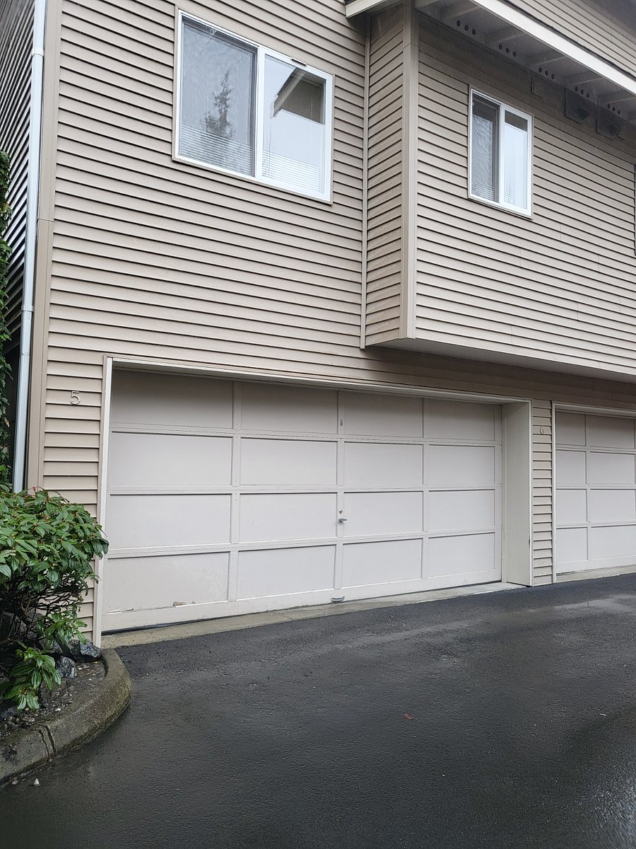 Garage full view