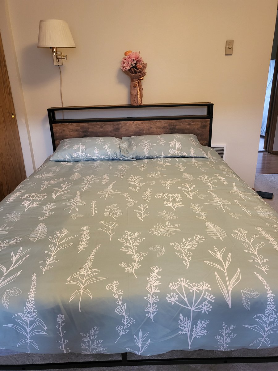 Down alternative comforter with duvet cover.