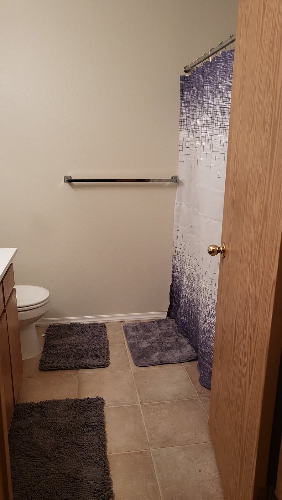 2nd level bathroom