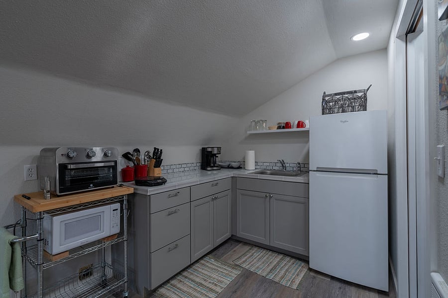 air fryer, microwave, hot plate, fridge-no oven or exhaust