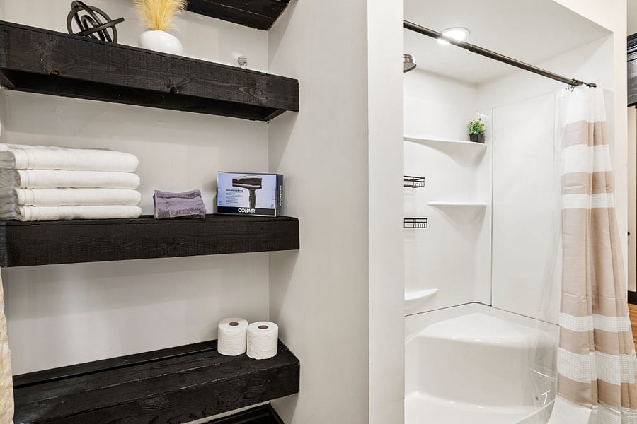 Main Bathroom