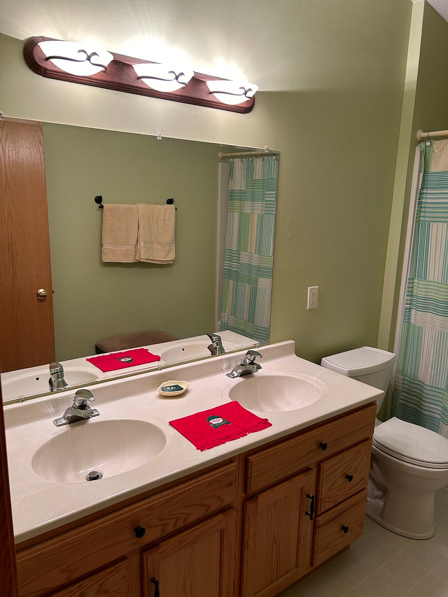 Close up of dual sink vanity