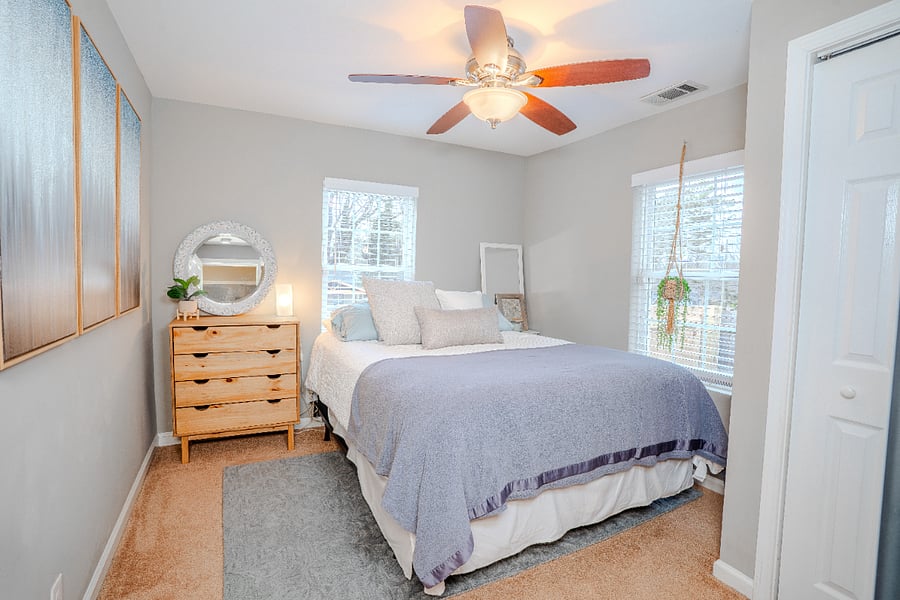 Downstairs bedroom with queen bed.