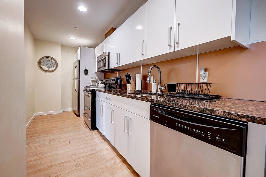 Furnished Finder property 659725_1 photo 3