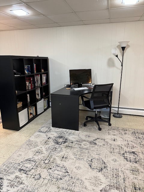 Study, work, comes with 27 HP monitor, bluetooth and wired keyboard and mouse, ergo chair. Book shelves can be emptied for your use.