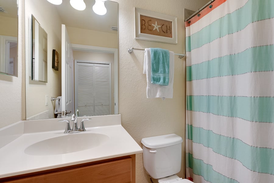2nd full size bathroom just off the kitchen area.