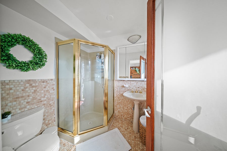 En Suite Bathroom