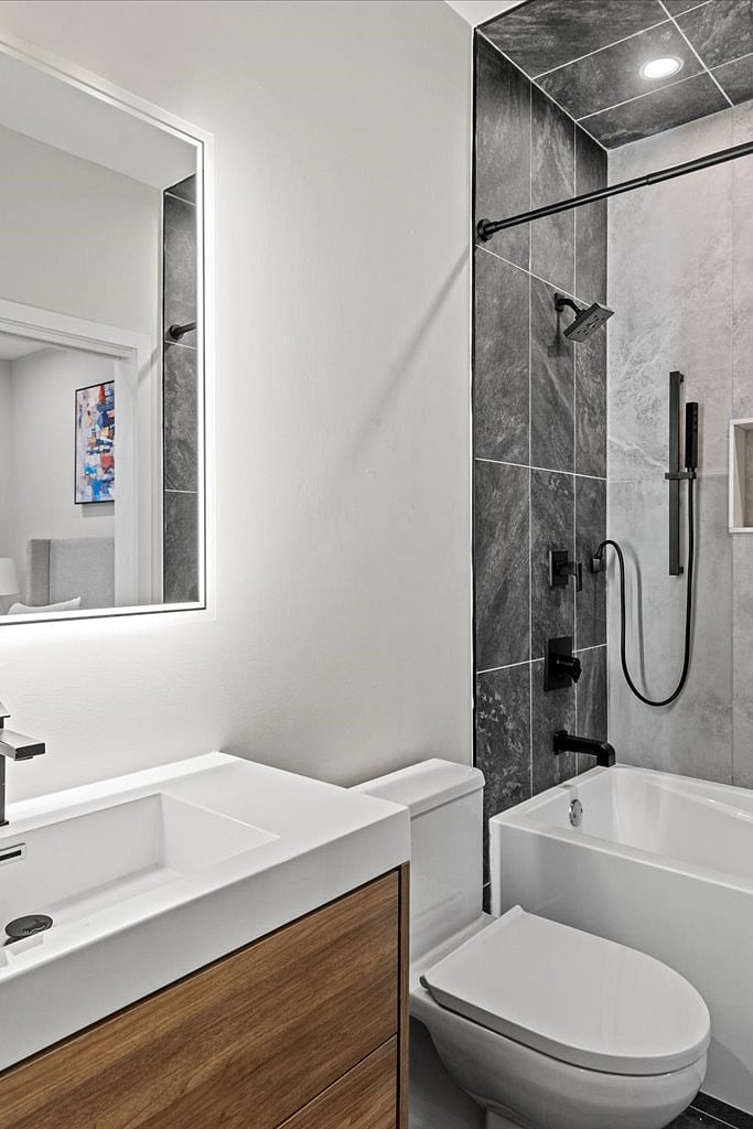 Furnished Finder property 659901_1 photo 15