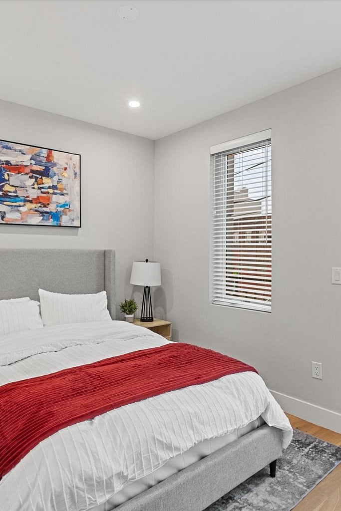 Furnished Finder property 659901_1 photo 14