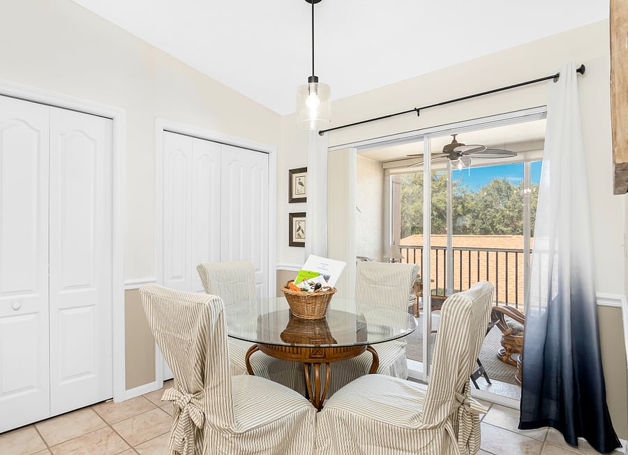 Eat-in kitchen, large pantry and access to the back lanai.