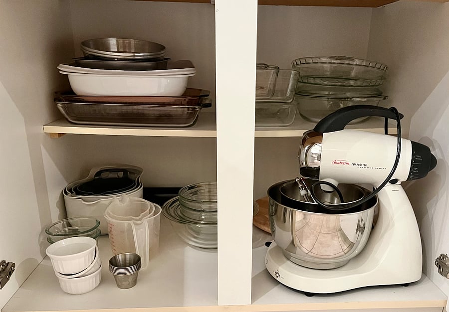 Well equipped with essential housewares and appliances.