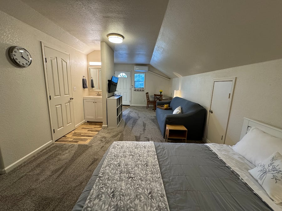 Furnished Finder property 659929_1 photo 8