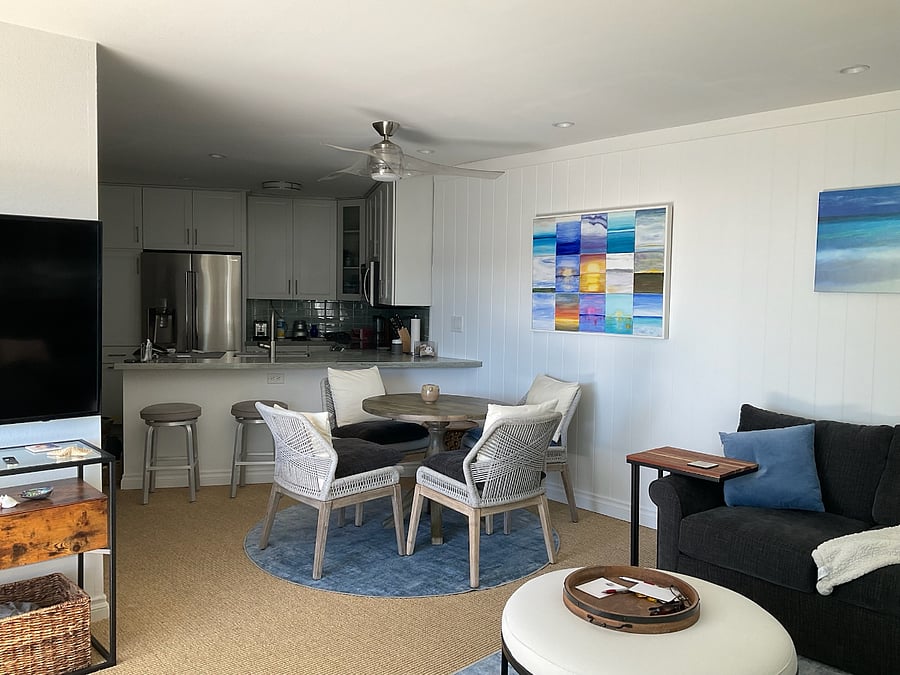 Dining area with Ceiling fan