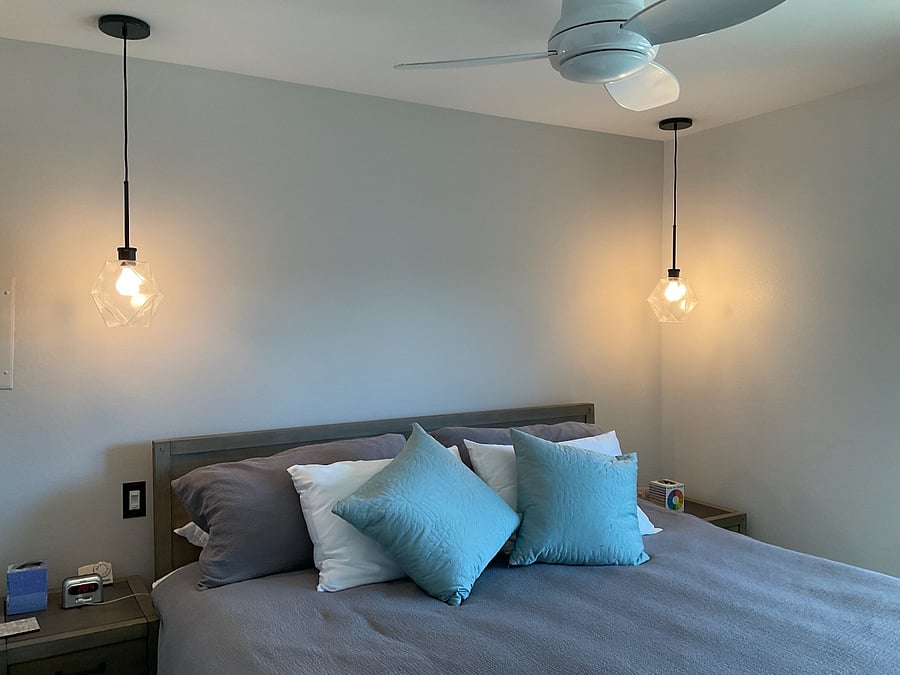 Bedroom King bed with ceiling fan