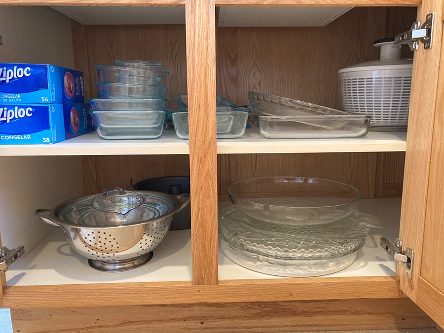 Kitchen has everything you'll need for cooking, baking, serving, and storage