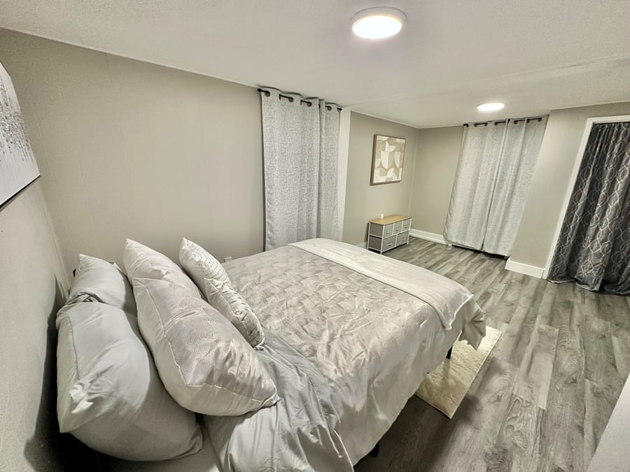 Furnished Finder property 660022_2 photo 13