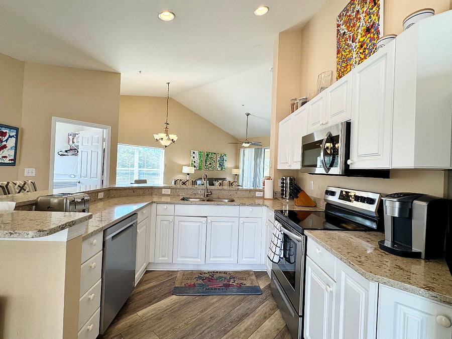 Furnished Finder property 660096_1 photo 3
