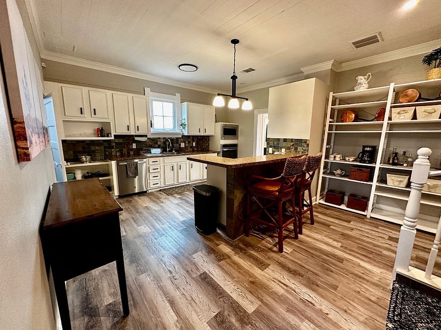 Furnished Finder property 660137_1 photo 3