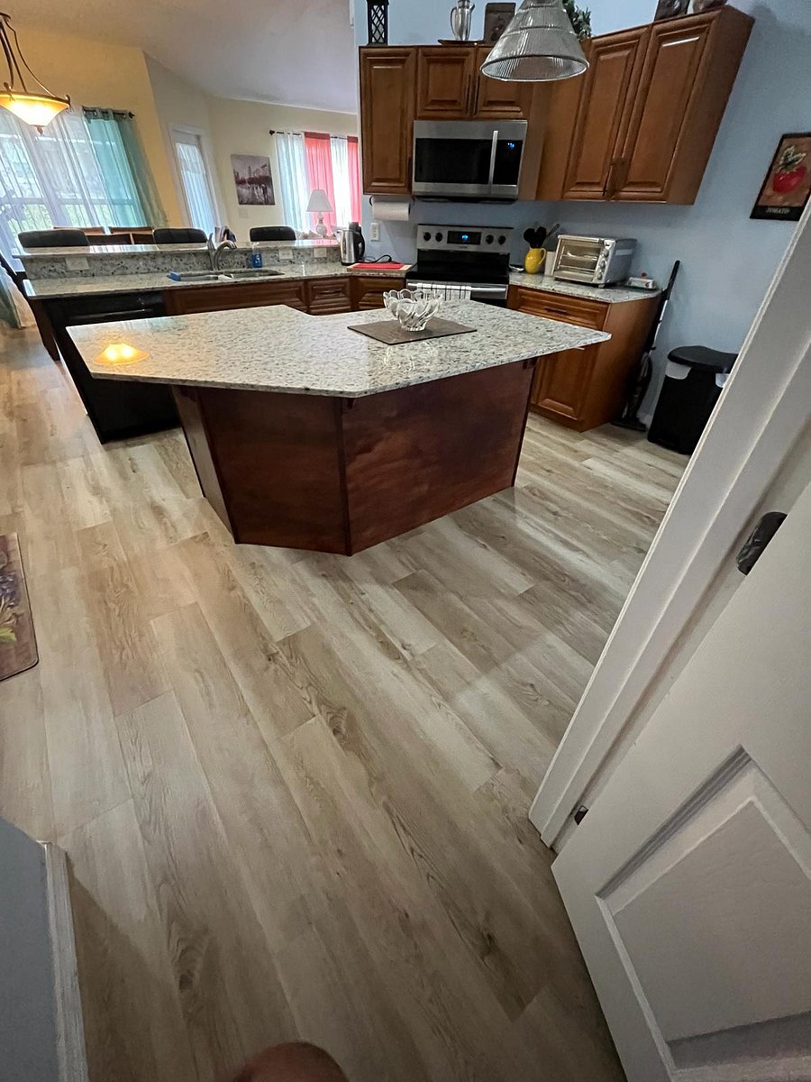 Furnished Finder property 660140_1 photo 3
