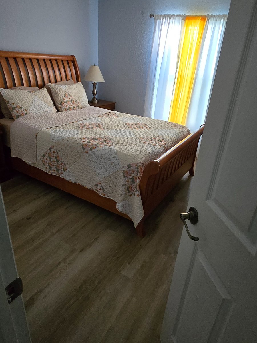 Furnished Finder property 660140_1 photo 12