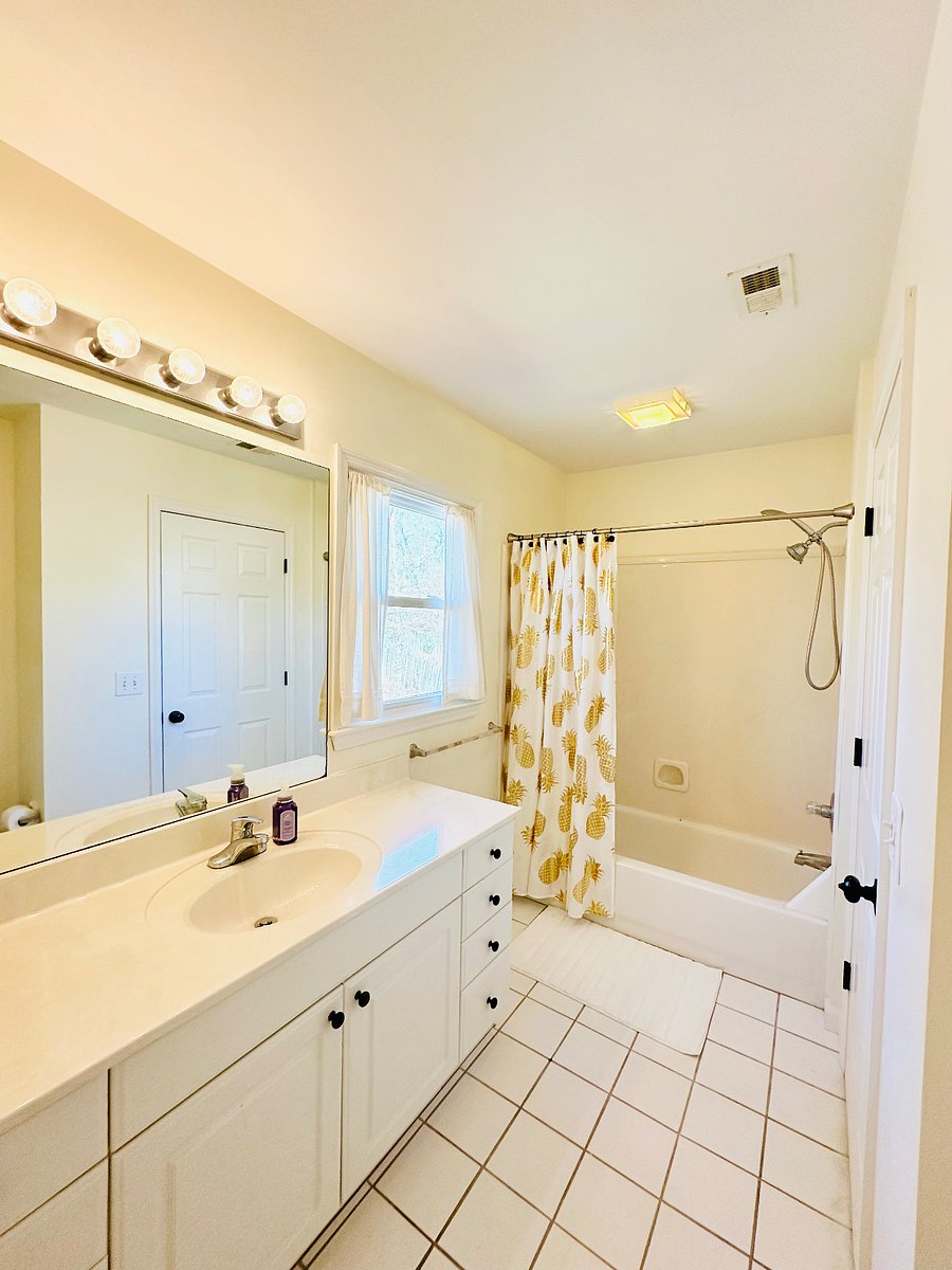Furnished Finder property 660157_1 photo 14