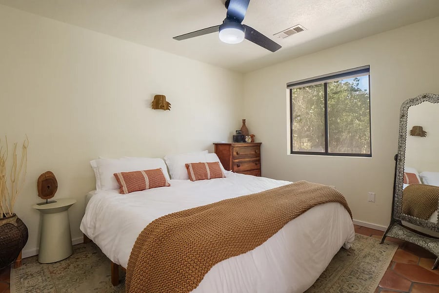 Furnished Finder property 660206_1 photo 9