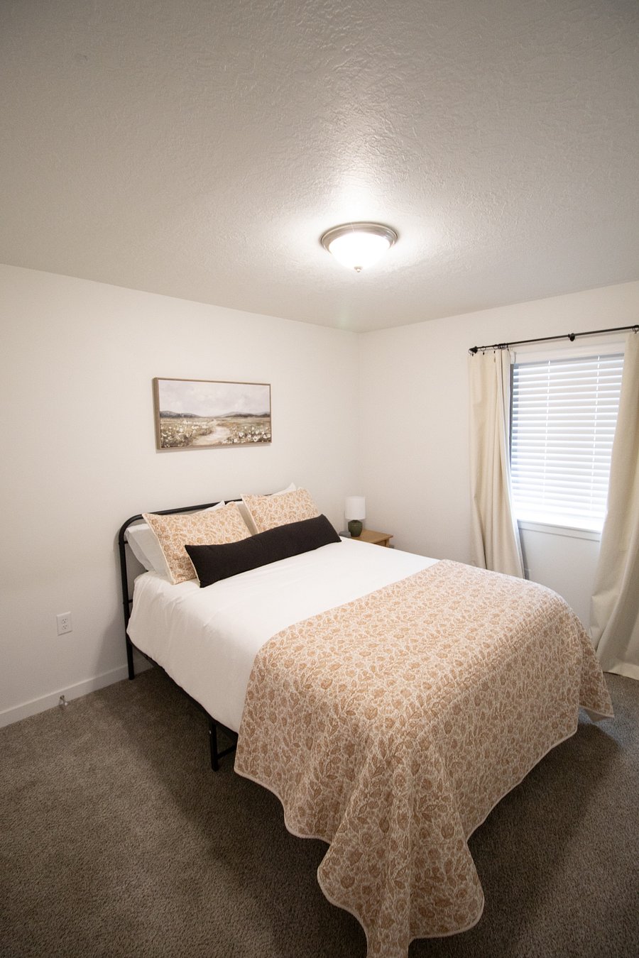 Furnished Finder property 660256_3 photo 9