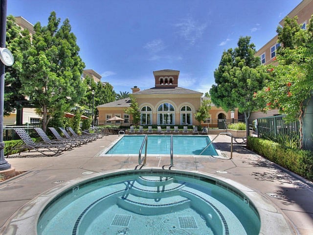 Furnished Finder property 660290_1 photo 3