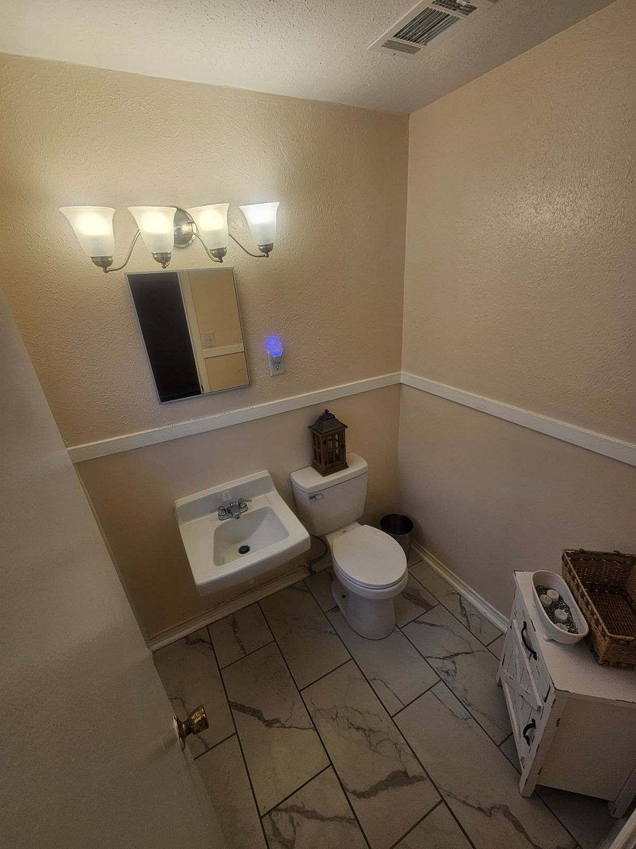 Furnished Finder property 660310_1 photo 8