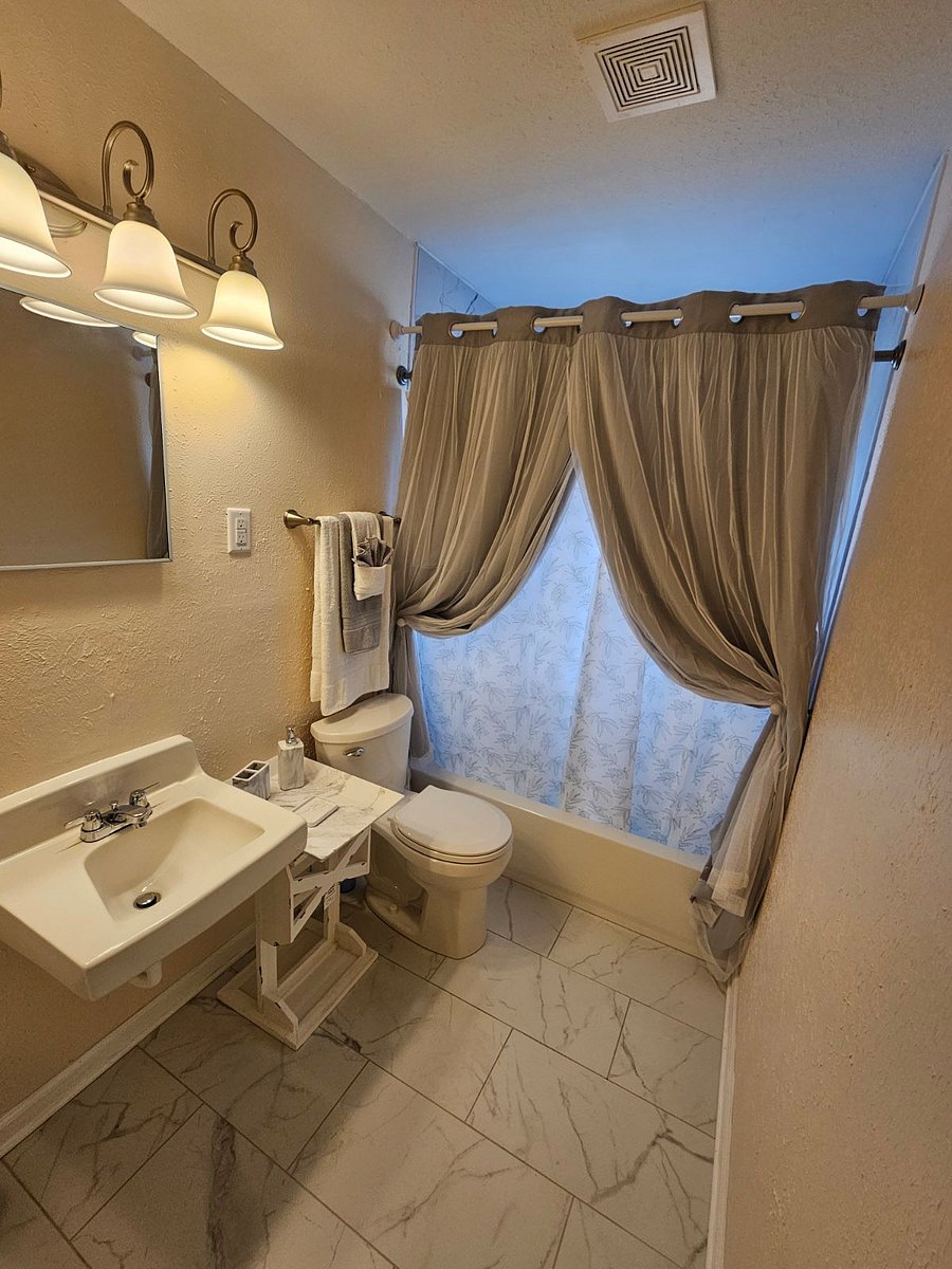 Furnished Finder property 660310_1 photo 7