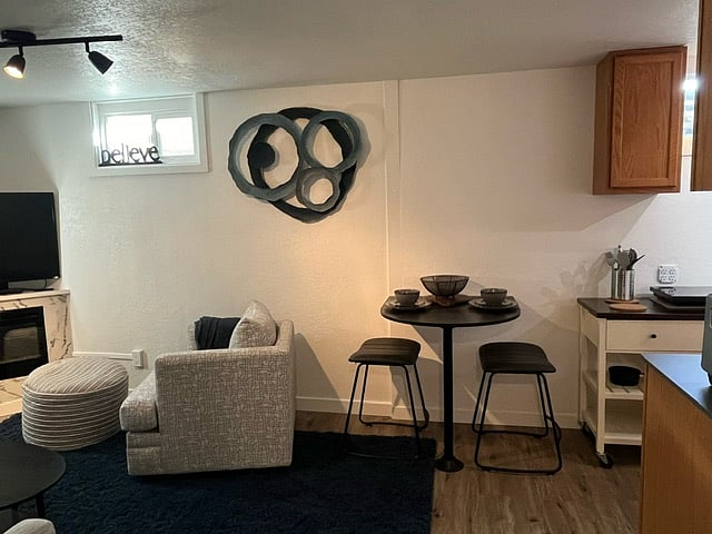 Furnished Finder property 660340_1 photo 4