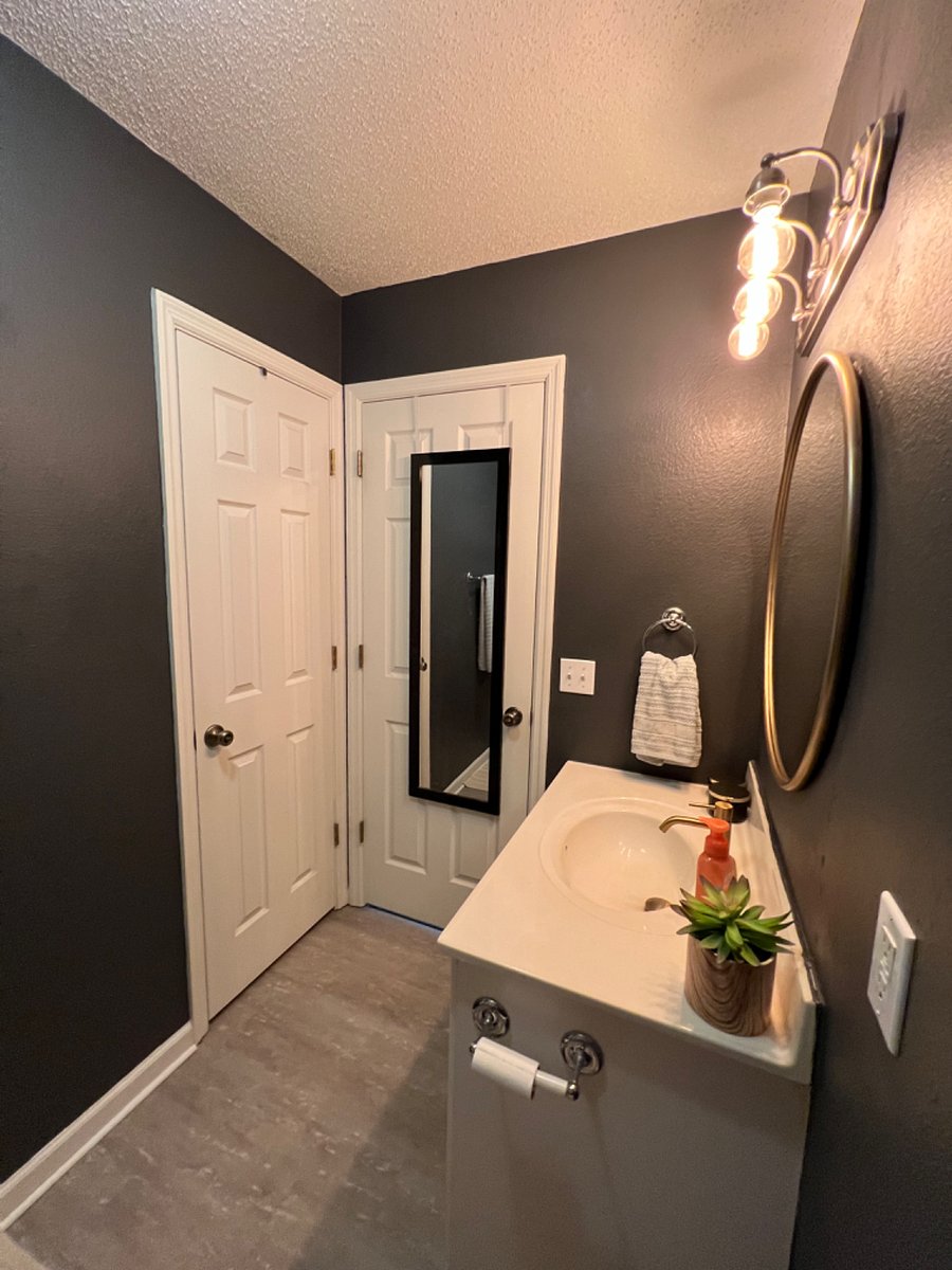 Guest bathroom