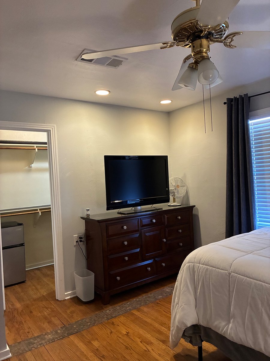 Furnished Finder property 660420_1 photo 3