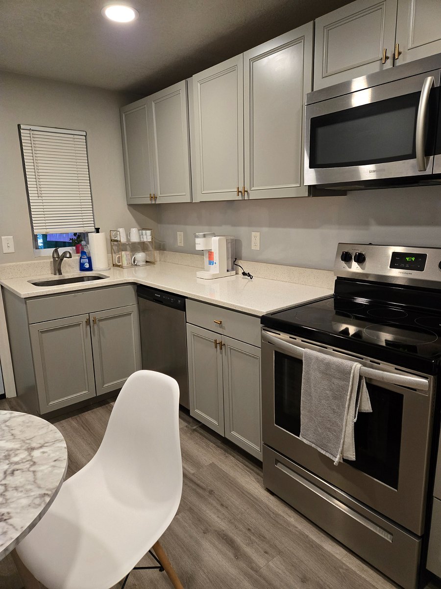 Furnished Finder property 660421_3 photo 9