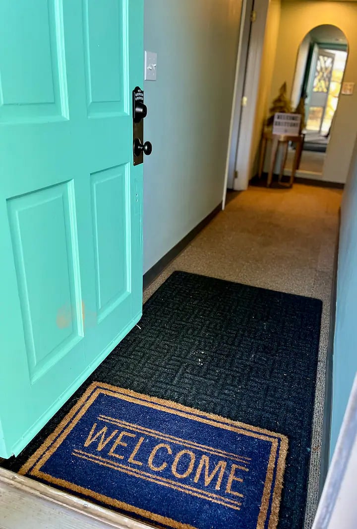 Private Entrance