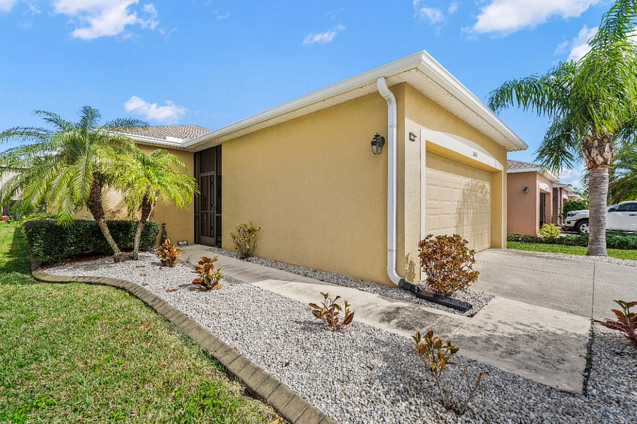 Furnished Finder property 660750_1 photo 30