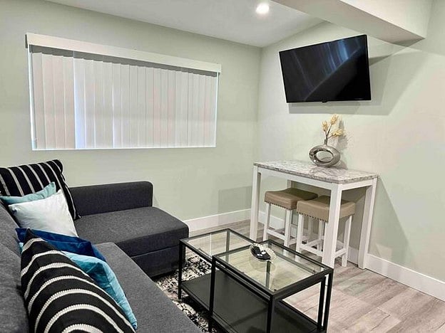 Furnished Finder property 660771_1 photo 3